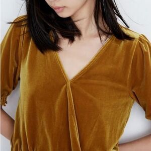 Madewell Blouse Velvet Smocked Crossover Top Chartreuse Gold V-Neck Sz Medium